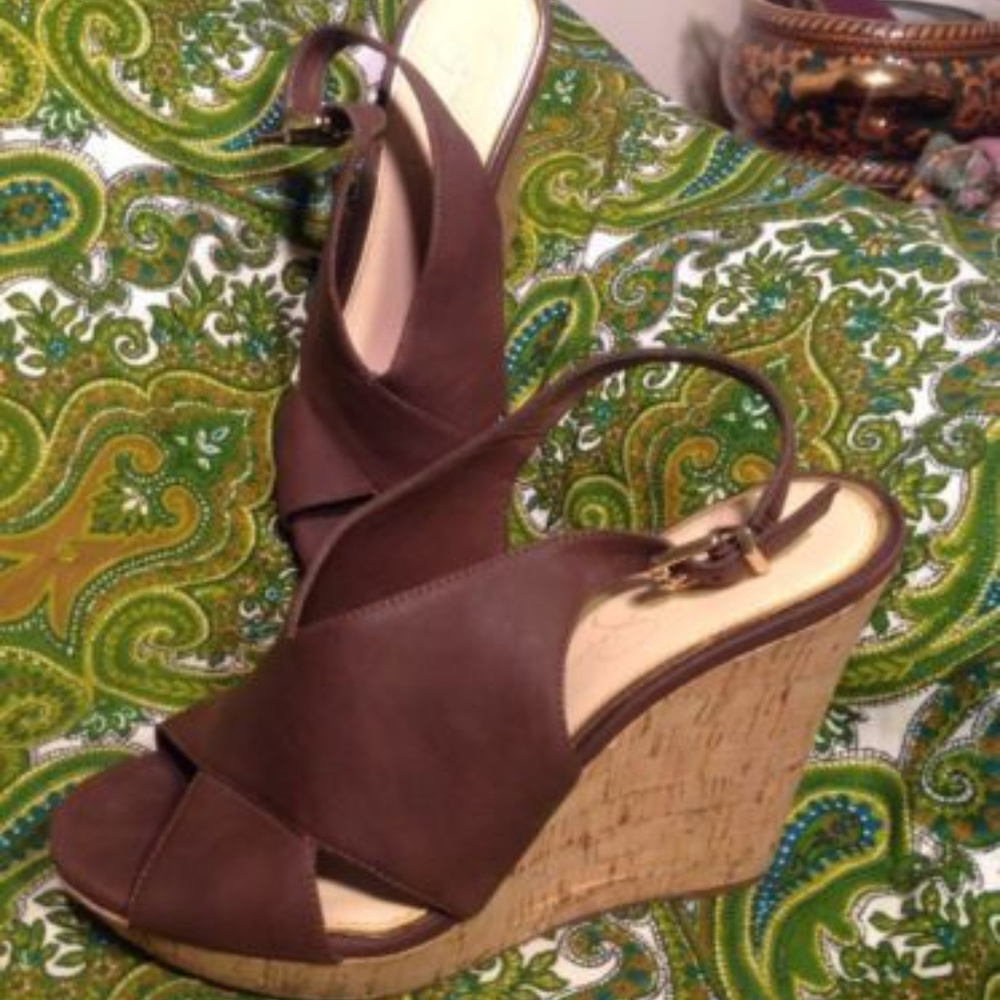 JESSICA SIMPSON COLAVITA 9M Platform Wedges